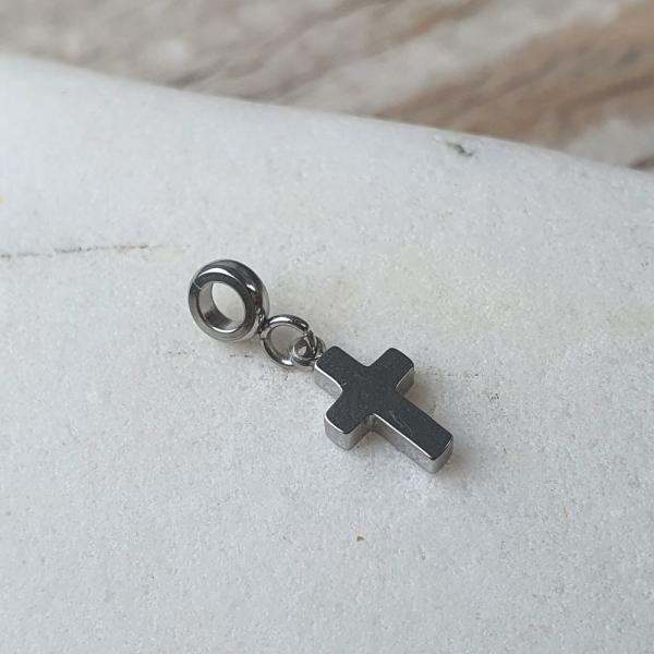 Kereszt medl gynggyel s szemmel 15 mm ezst nemesacl
