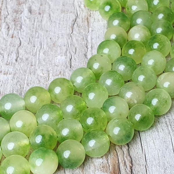 Jadeit gyngyk 8 mm vilgoszld mix zsinr