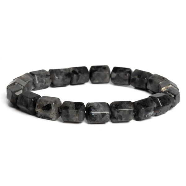 Larvikit kark�t� hexagon�lis hengerek