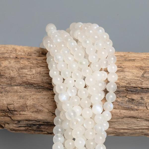 13151-mesacny-kamen-biely-koralky-4mm-2