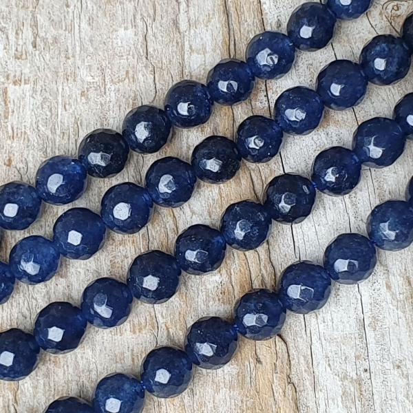 Jadeit gyngyk 8 mm sttkk csiszolt zsinr