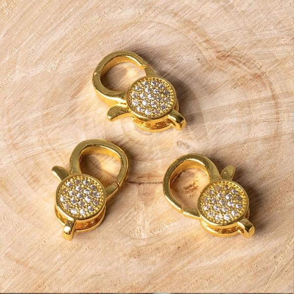 Delfinkapocs 16x10 mm arany fehr cirkonnal