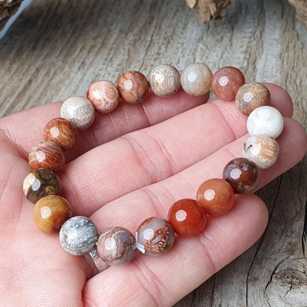 naramok-z-mineralu-kamen-chryzantemovy-10mm-elasticky-farebny-leskly-cervenohnedy-bezovy