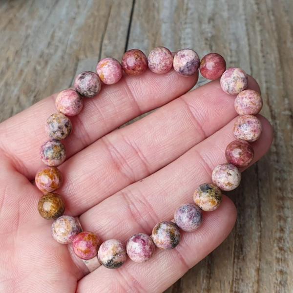 naramok-z-mineralu-rodonit-ruzovo-hnedy-8mm-elasticky-leskly-strakaty-damsky-idealny-darc