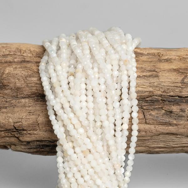 5139-mesacny-kamen-koralky-2mm-brusene-2