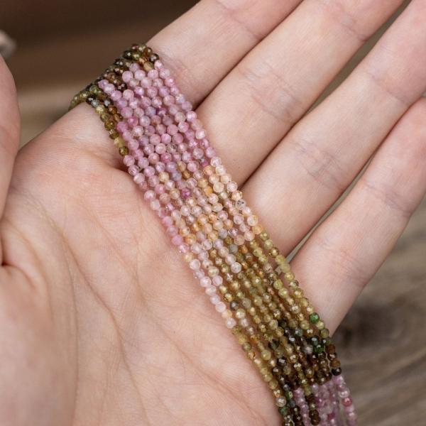 turmalin-bruseny-koralky-2mm-mix-farieb turmalin-bruseny-koralky-2mm-mix-farieb