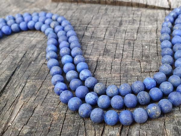 goralky-lapis-lazuli-modry-matny-6mm