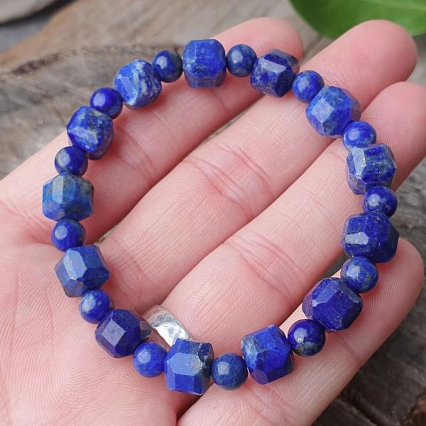 Karkt lpis lazuli A-osztly 8 mm kockk + golycskak